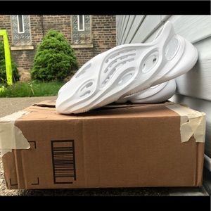 Adidas Yeezy Foam Runner